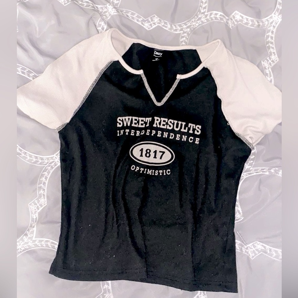 Casual soft cropped shirt